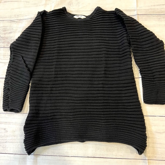 Coco Blanc Black Ribbed Sweater - Picture 1 of 5